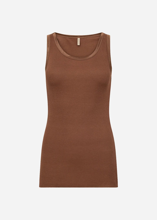 Top i rib brun