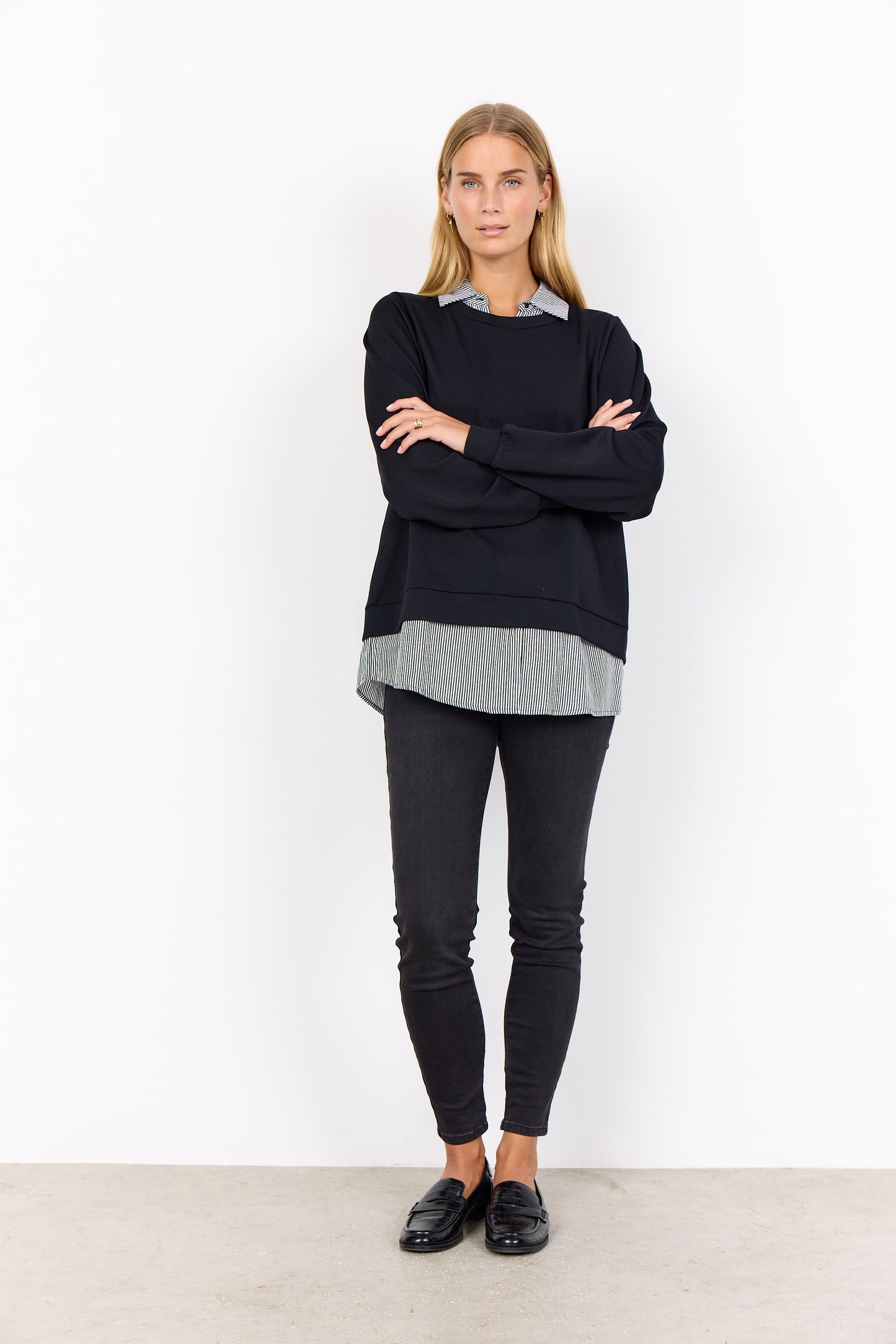 Sweatbluse med skjorte - sort