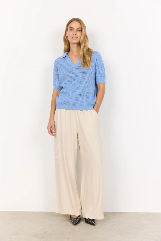 Pullover i strik lyseblå