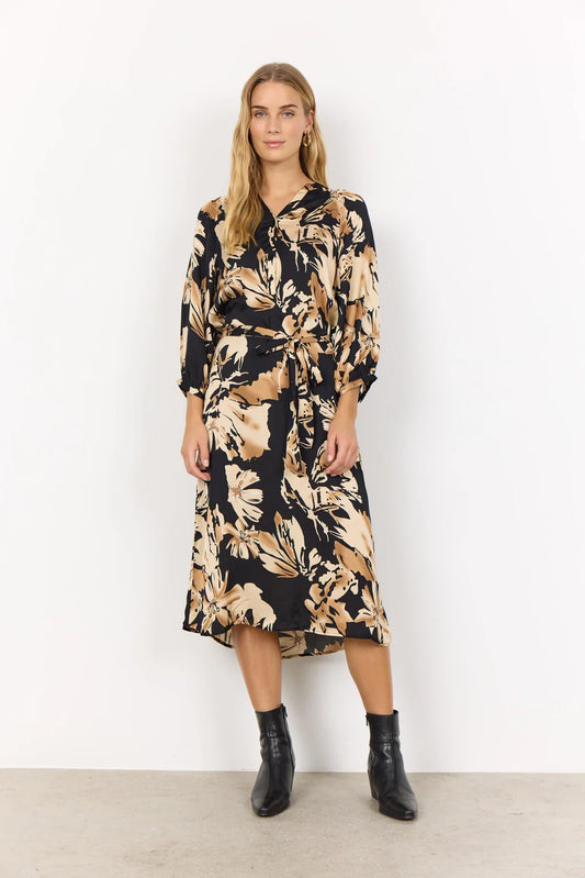 Kjole med sand blomster