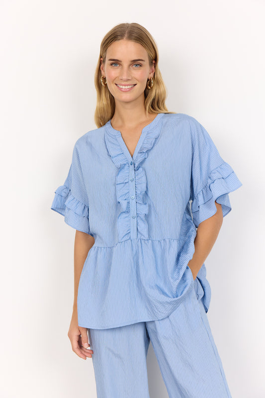 Bluse med flæser (lyseblå)