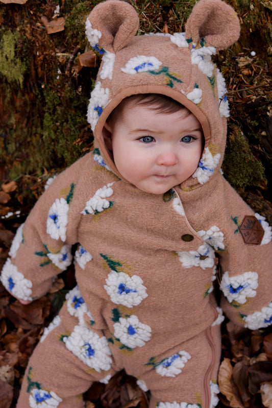Teddy heldragt med blomster