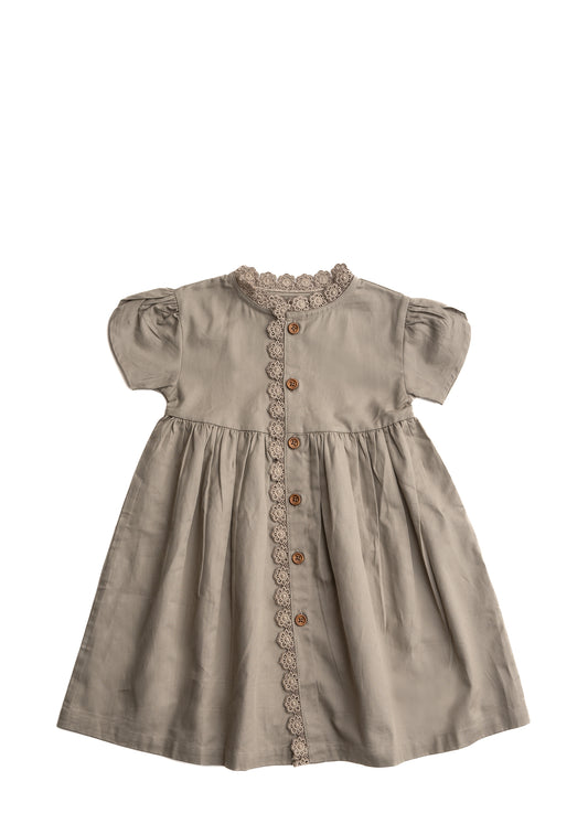 Sommerkjole med blonde