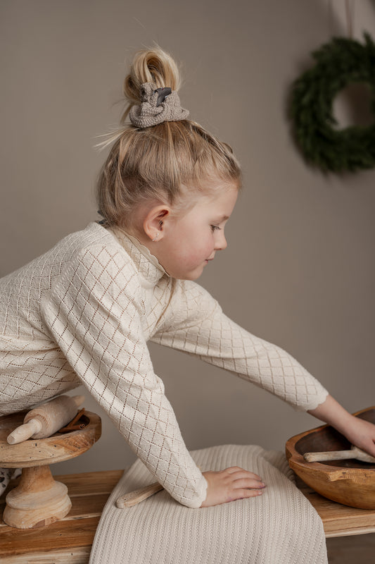 Bluse med hulmønster