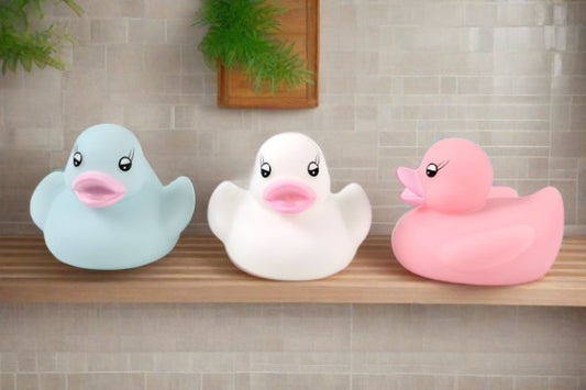 Badeand med lys (flere farver)